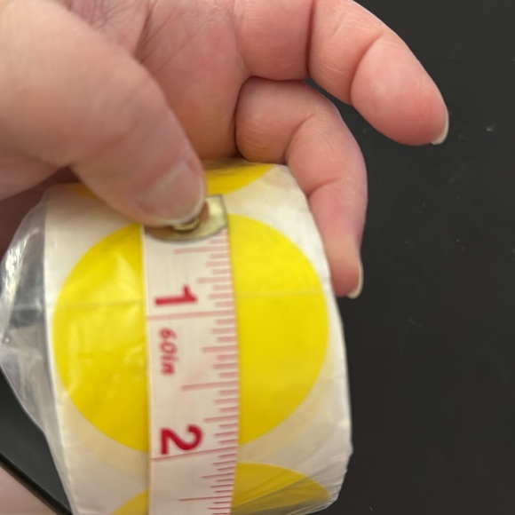 Blank round yellow sticker labels for printing - Picture 6 of 6